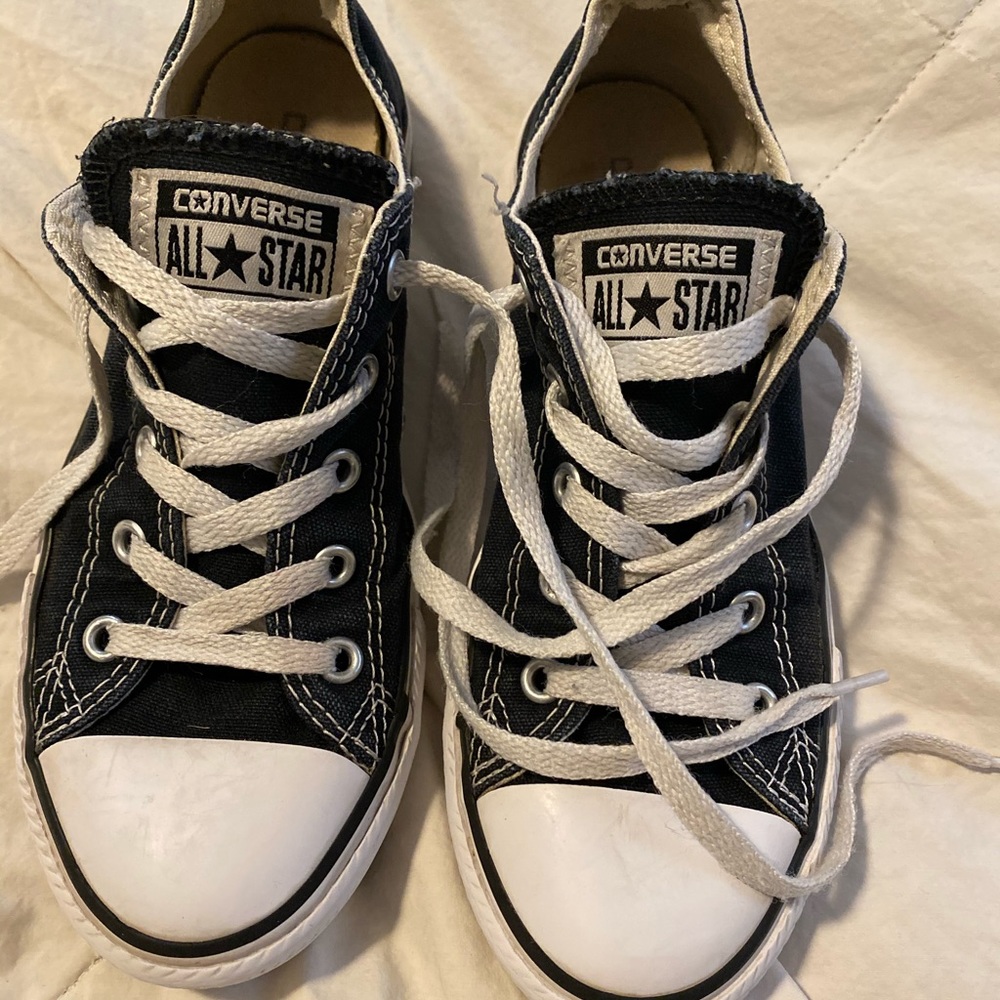 Youth black Converse All Stars size 2